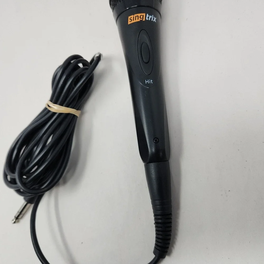 Singtrix Professional Karaoke Machine Microphone With Hit Button Tested